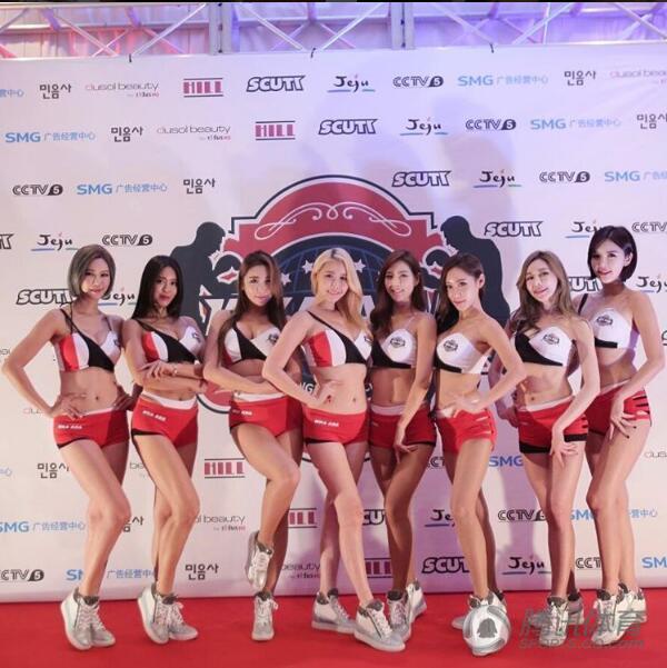 韩国健身女神变身举牌女郎 晒照引网友惊呼 韩国健身女神变身举牌女郎 晒照引网友惊呼