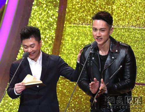 为杨洋发声?吴尊:他很努力 拍戏很专业很投入