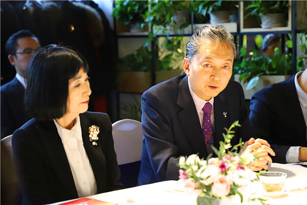 日本前首相鸠山由纪夫访问丝绸之路城市联盟_fororder_1_副本 (1)