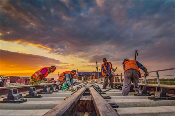 幸福“礼包"来袭，快来看看今天的哈尔滨路桥……