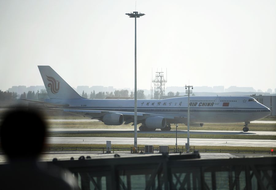 New Beijing airport uses cutting-edge blind landing equipment amid low visibility