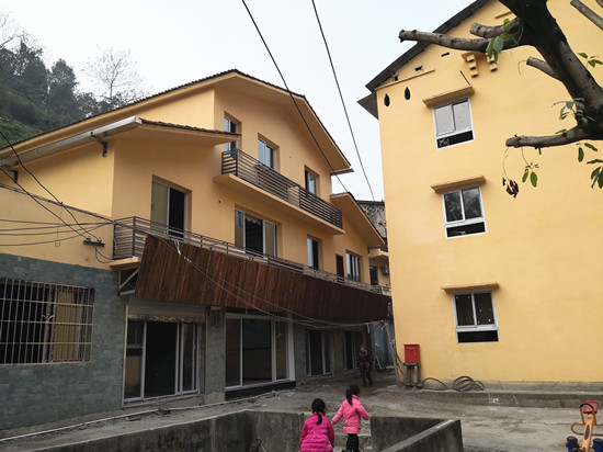 【CRI專稿 列表】重慶巴南區姜家鎮棚改項目完工 171戶居民開心接新房