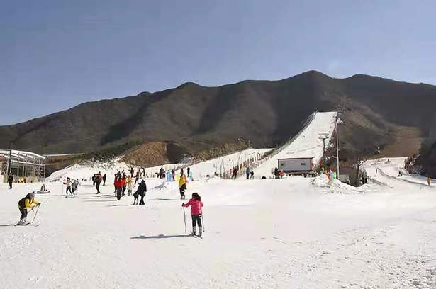 激情滑雪、暢想溫泉、近觀古鎮