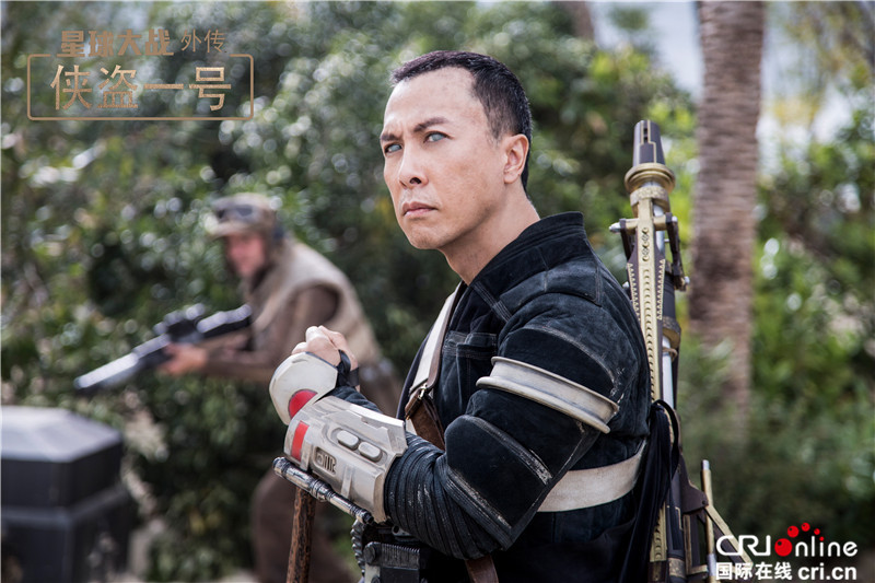 《俠盜一號》甄子丹姜文大受好評 兄弟情深表現搶眼