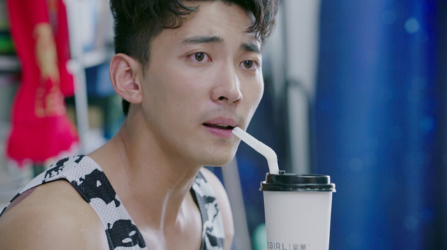 青春校园喜剧《校花的泳装派对》热辣一夏 6月17日爱奇艺清凉来袭