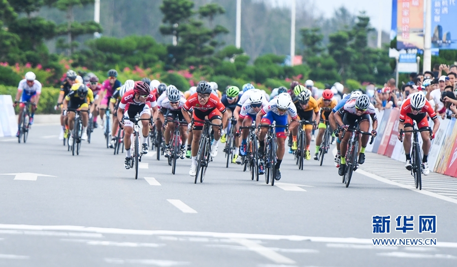 福建：2018“海洋杯”中国·平潭国际自行车公开赛落幕