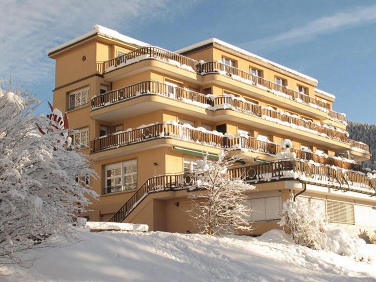 英媒盘点“全球最贵学校”：在这里与真“土豪”做朋友