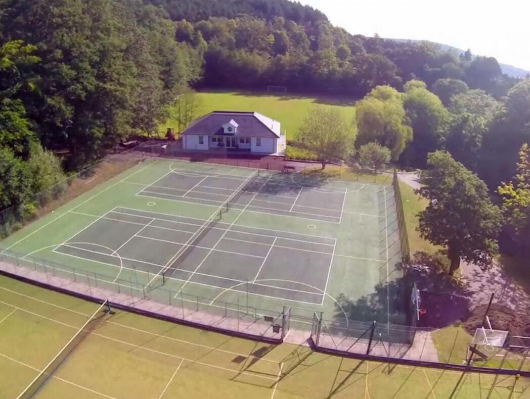 英媒盘点“全球最贵学校”：在这里与真“土豪”做朋友