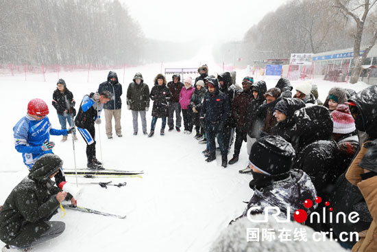 01【吉林供稿】2020中國長春凈月潭瓦薩國際滑雪節“一帶一路”國際友人瓦薩滑雪培訓活動舉行