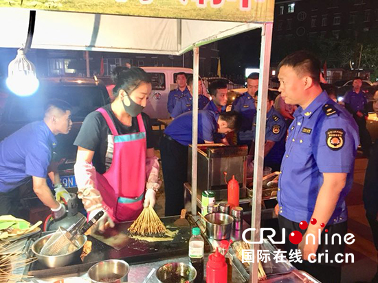 04【吉林】【原创】【CRI看吉林(标题)】【社会民生(标题)】【移动版(图)】【移动版(列表)】长春多部门联合执法清理露天烧烤 04【吉林】【原创】【CRI看吉林(标题)】【社会民生(标题)】【移动版(图)】【移动版(列表)】长春多部门联合执法清理露天烧烤