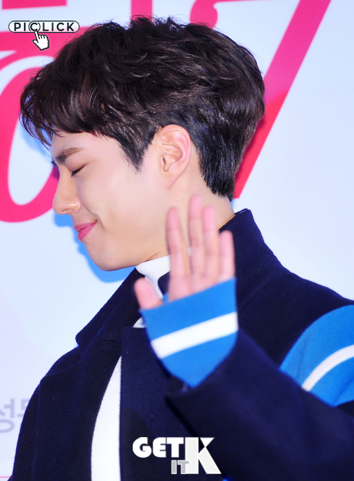 朴宝剑出席《因为爱》试映会 温暖笑容应援金裕贞