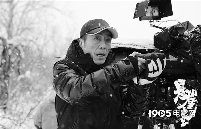 张艺谋新片"主角"曝光 《悬崖之上》踏雪而拍