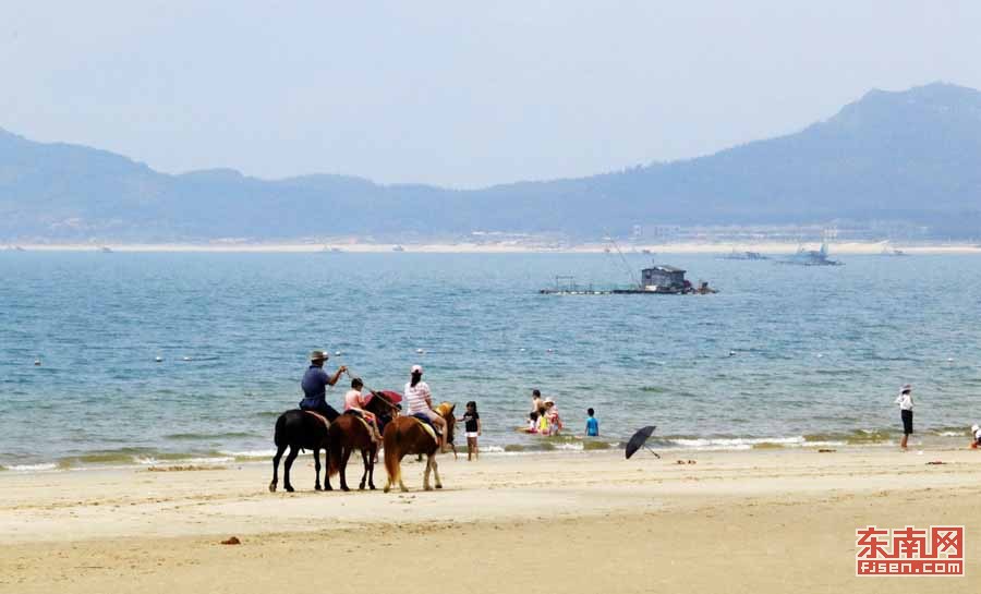 漳州東山島天藍水碧海灣美