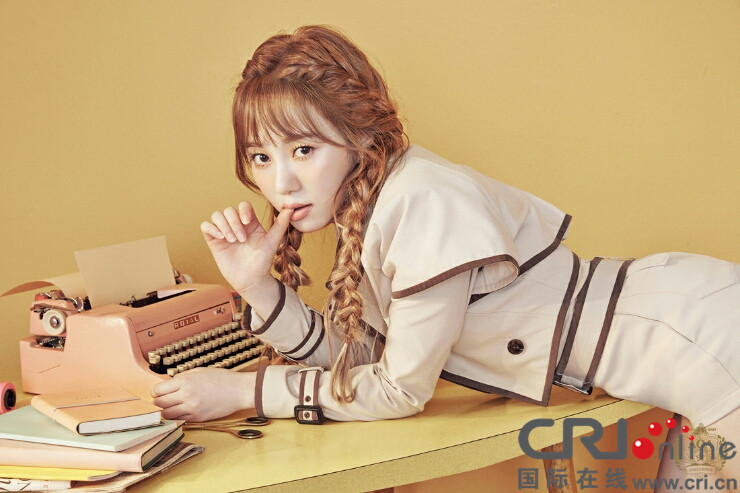 aoa新专辑宣传照 性感魅惑和俏皮可爱并存