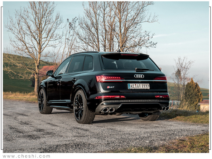 奥迪新款sq7加强版实拍搭40t引擎动力大涨