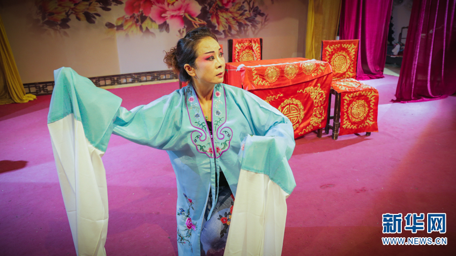 滇剧传承人:唱一腔,一辈子 滇剧传承人:唱一腔,一辈子