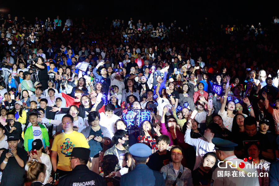 02【吉林】【原创】【图说吉林】【文体时尚(标题)】【关东黑土(长春)】【移动版(图)】第十二届中国长春消夏节启幕 02【吉林】【原创】【图说吉林】【文体时尚(标题)】【关东黑土(长春)】【移动版(图)】第十二届中国长春消夏节启幕