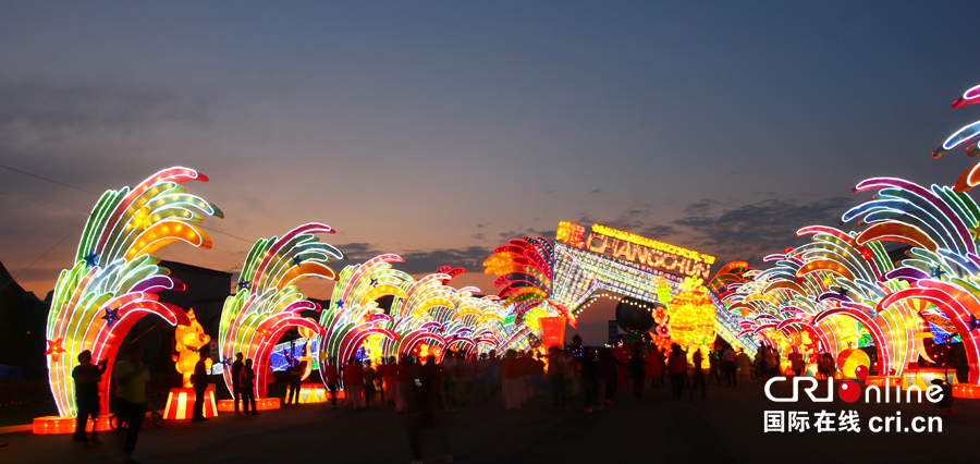 02【吉林】【原创】【图说吉林】【文体时尚(标题)】【关东黑土(长春)】【移动版(图)】第十二届中国长春消夏节启幕 02【吉林】【原创】【图说吉林】【文体时尚(标题)】【关东黑土(长春)】【移动版(图)】第十二届中国长春消夏节启幕