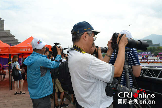 中华龙舟大赛福州站赛前剪影 组委会营造最佳比赛环境 中华龙舟大赛福州站赛前剪影 组委会营造最佳比赛环境