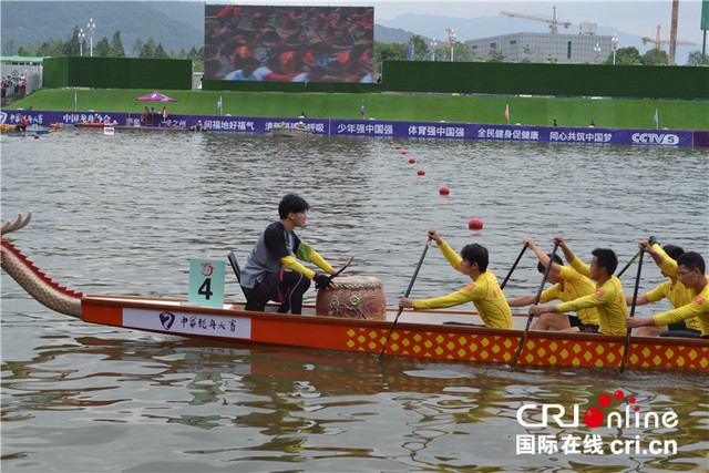 中华龙舟大赛福州站赛前剪影 组委会营造最佳比赛环境 中华龙舟大赛福州站赛前剪影 组委会营造最佳比赛环境