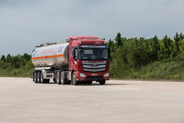 汽车频道【供稿】欧曼重卡创中国国际卡车节油大赛“十一连冠”记录