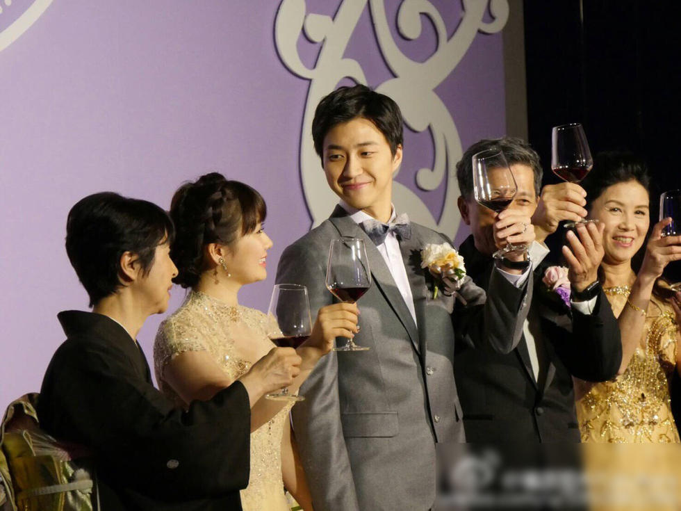 福原愛發文回顧婚禮 曬劉詩雯合影秀姐妹情深