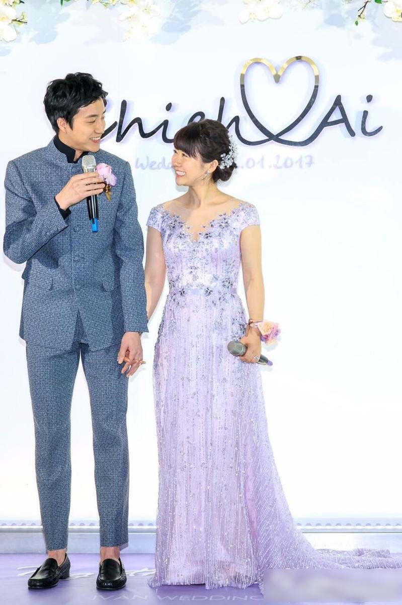 福原愛發文回顧婚禮 曬劉詩雯合影秀姐妹情深