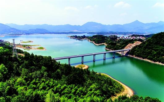 通山縣和平大橋通車