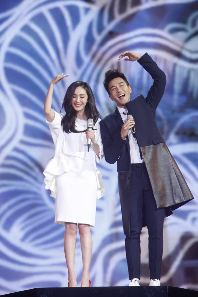 杨幂刘恺威感情破裂已离婚？这些细节早已给出真相