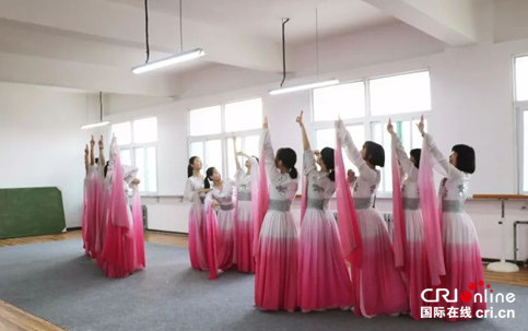 衡水一中邯郸分校：舞蹈《剑兰》助力打造艺术校园
