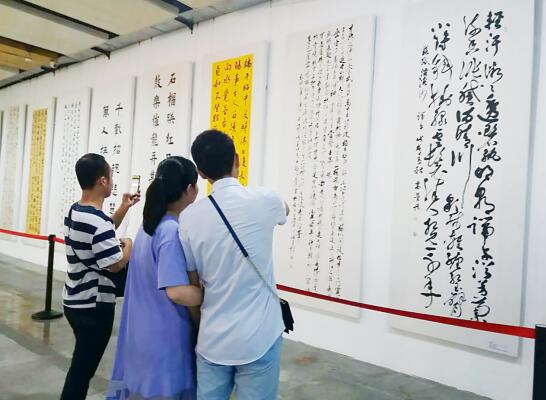 书经典家训 传家国情怀——天河又一城2018端午书法展火热开锣