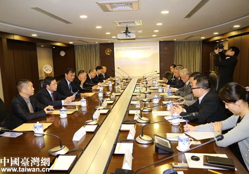 河南省台办主任薛云伟发表致台湾同胞新年贺词