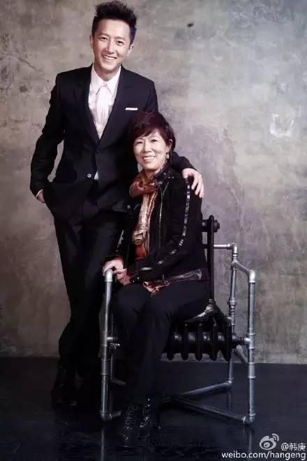 杨洋妈妈首曝光这么美 其他明星妈妈怎么样?