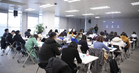 哈啰顺风车一周年：总完单量8000万