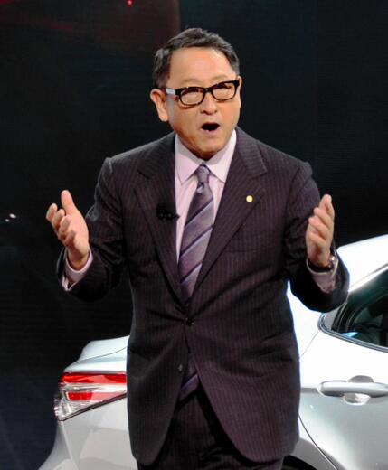 日本丰田汽车公司社长丰田章男宣布将在美国投资100亿美元