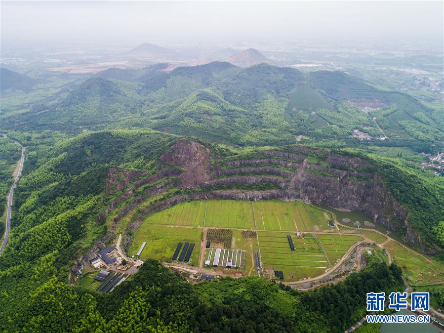 浙江湖州：废弃矿山复绿变身生态公园
