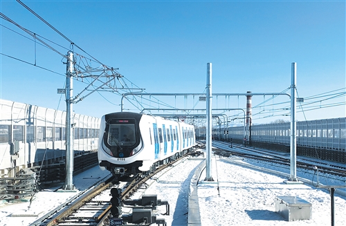内蒙古首条地铁 开通试运营