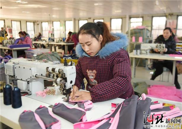 【脫貧攻堅 · 河北一日】“只要有信心,黃土變成金!”