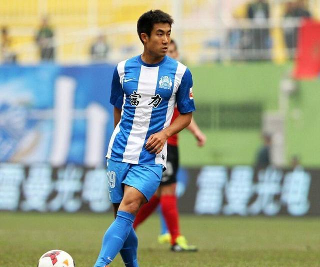 曝权健签下前国安边锋 王晓龙自由身投升班马 曝权健签下前国安边锋 王晓龙自由身投升班马