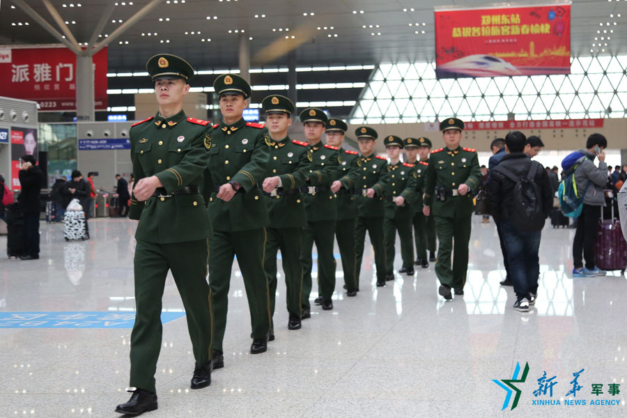 武警河南总队全面启动春运安保勤务为旅客筑起安全屏障组图