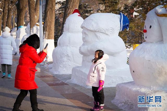 2020个雪人亮相冰城