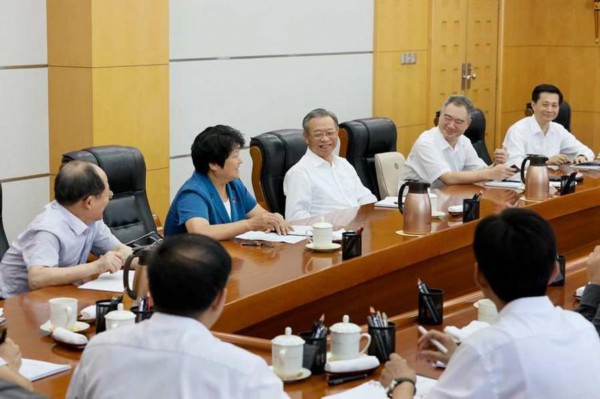 刘家义参加所在党支部主题党日活动 刘家义参加所在党支部主题党日活动