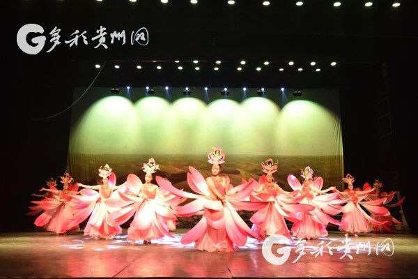 (社會)大型雜技樂舞劇《敦煌神女》在貴陽精彩上演 (社會)大型雜技樂舞劇《敦煌神女》在貴陽精彩上演
