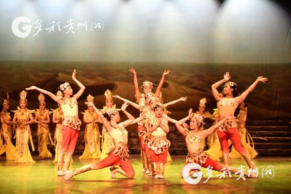 (社會)大型雜技樂舞劇《敦煌神女》在貴陽精彩上演 (社會)大型雜技樂舞劇《敦煌神女》在貴陽精彩上演