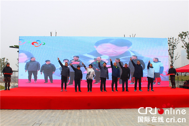 【湖北】【CRI原创】武汉开发区1600余名干部职工徒步体验国内首条5G全覆盖健康绿道