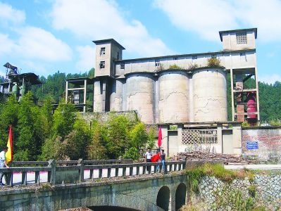 【旅游 列表】【滚动新闻】【地市泉州】泉州德化曾坂村：昔日污染村 复耕变花园