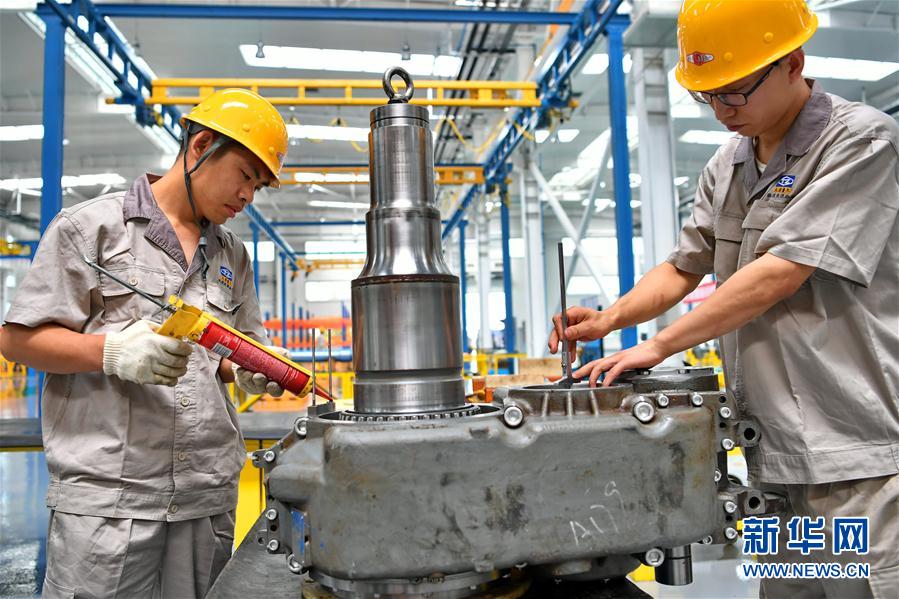 6月26日,太原重型机械集团有限公司齿轮箱车间在太原市太重铁路工业园