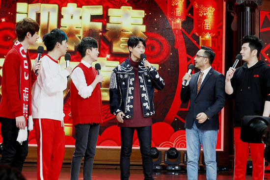 魏晨《天天向上》感叹十年旅程 再获汪涵深情相拥