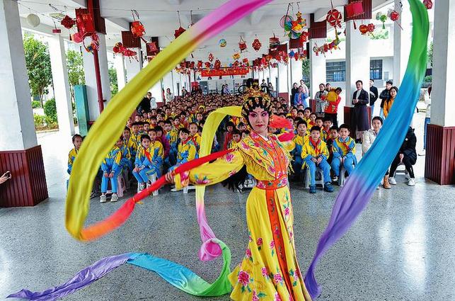 2020年“我们的中国梦” ——文化进万家活动南宁启动仪式暨首场慰问演出举行
