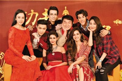 苦练瑜伽放大招明星也是蛮拼的 娱乐圈高手如何指点迷津